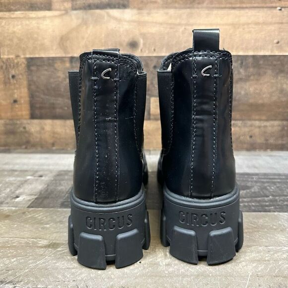 Circus by Sam Edelman Women’s Size 10 Darielle Lug Sole Chelsea Boots Black NWOT - Picture 5 of 10